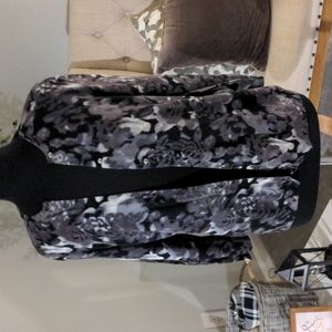 Floral Cardigan Sweater by Rafaella. Size Large